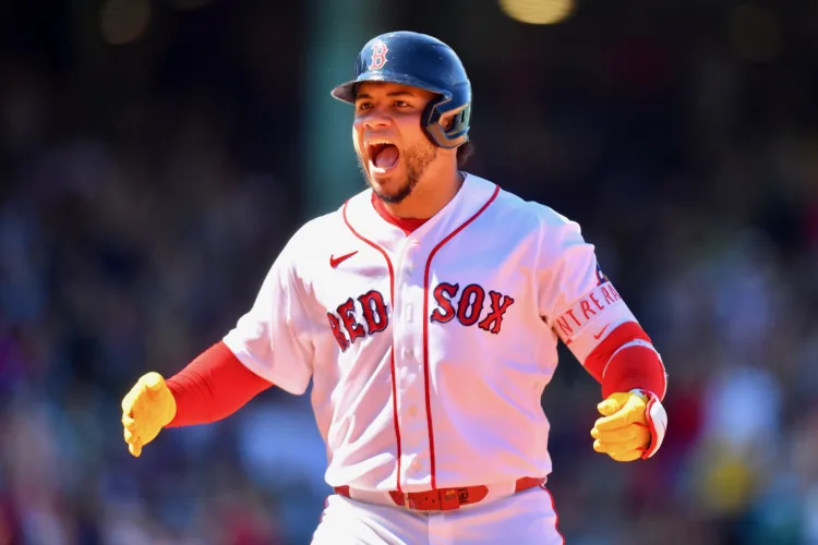 Red Sox stretch win streak to 13 games